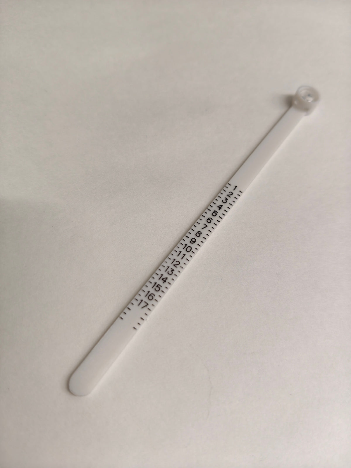 ベルト式リングサイズ測定器